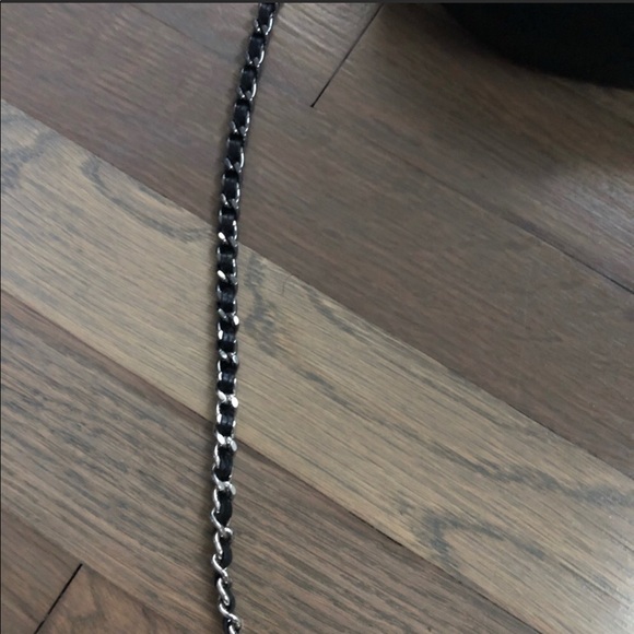 100% Authentic Chanel Crossbody Bag - Picture 3 of 8